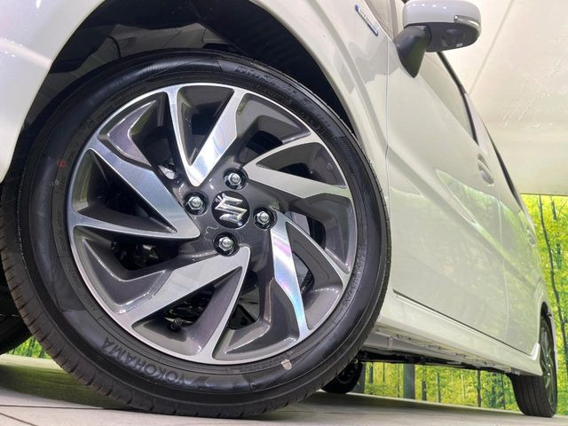 �y����15�C���`�A���~�z�C�[���z�O�ςɃ}�b�`���������A���~�z�C�[���𑕒����Ă���܂��B�e��ЊO�A���~�z�C�[����A�X�^�b�h���X�^�C�����戵�����Ă���܂��B���񂲑��k����������