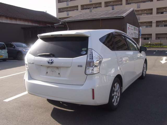 プリウスα1.8 S