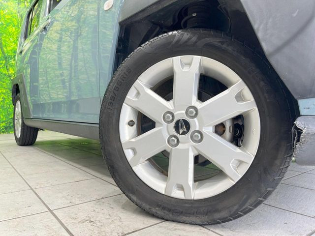 �y����15�C���`�A���~�z�C�[���z�O�ςɃ}�b�`���������A���~�z�C�[���𑕒����Ă���܂��B�e��ЊO�A���~�z�C�[����A�X�^�b�h���X�^�C�����戵�����Ă���܂��B���񂲑��k����������
