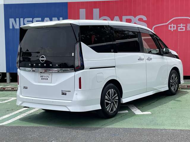 セレナ1.4 e-POWER ハイウェイスターV