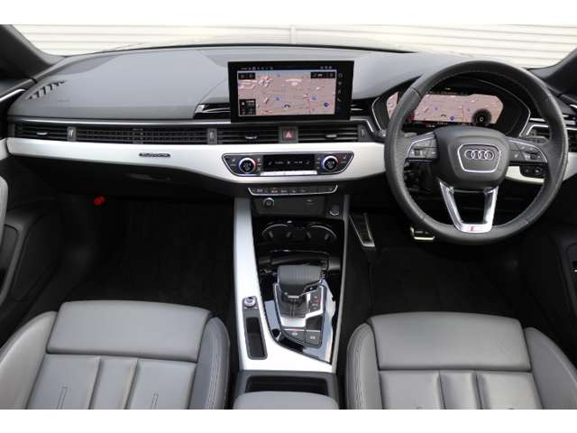 A5スポーツバックSライン コンペティション プラス 4WD