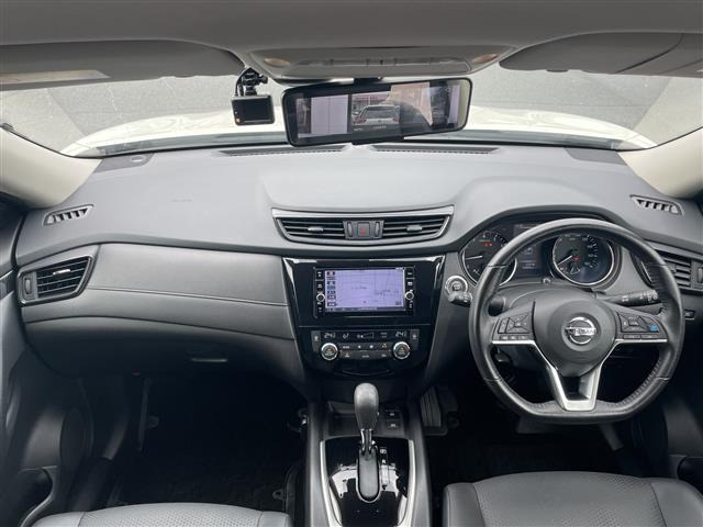エクストレイル2.0 20Xi