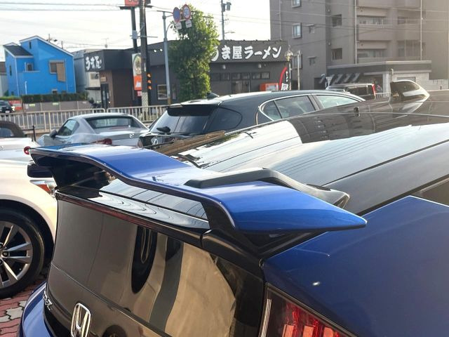�y���������X�|�C���[�z�X�|�[�c�J�[�炵�����O�b�ƈ�������^�����X�|�C���[�𑕒��􍂑����s���̃X�^�r���e�B(���s���萫)����ɖ𗧂��܂��B