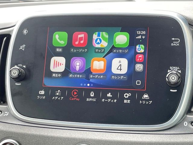 ��Apple Car Play:�X�}�z�Ƃ̗L���ڑ��ŁA�i�r�E�I�[�f�B�I�Đ��ȂǃX�}�z�̃A�v���@�\����ʂł��g����֗��@�\�ł�!