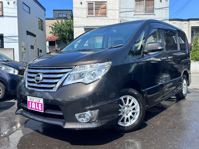 セレナ2.0 ハイウェイスター アドバンスドセーフティパッケージ 4WD