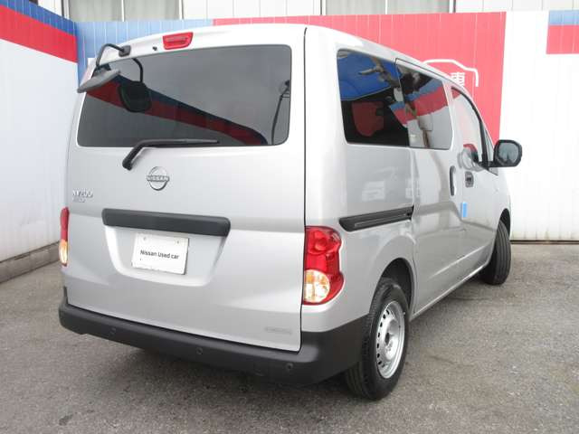 NV200バネットバン1.6 DX