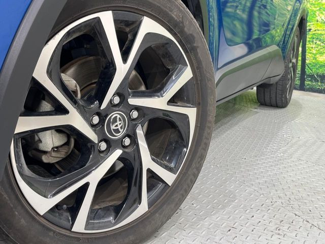 �y����17�C���`�A���~�z�C�[���z�O�ςɃ}�b�`���������A���~�z�C�[���𑕒����Ă���܂��B�e��ЊO�A���~�z�C�[����A�X�^�b�h���X�^�C�����戵�����Ă���܂��B���񂲑��k����������