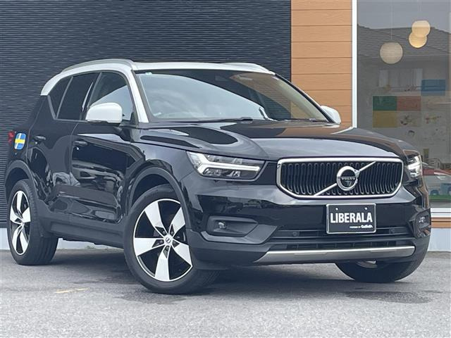 XC40T4 AWD モメンタム 4WD