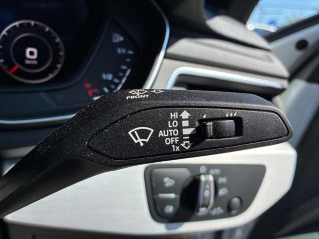 A42.0 TFSI クワトロ スポーツ Sラインパッケージ 4WD