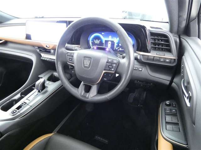 クラウンクロスオーバー2.4 RS アドバンスト E-Four advanced 4WD