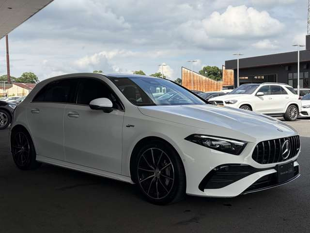 AクラスAMG A35 4マチック 4WD