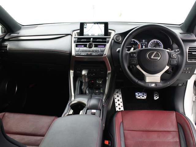 NX200t Fスポーツ