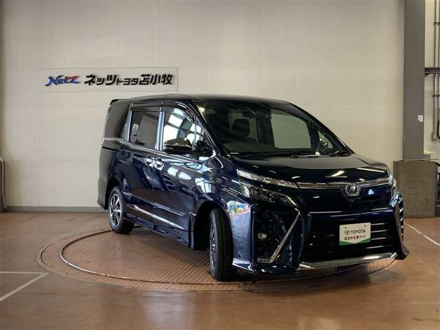ヴォクシー2.0 ZS 煌II 4WD