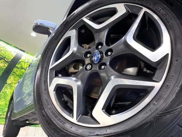 �y����18�C���`�A���~�z�C�[���z�O�ςɃ}�b�`���������A���~�z�C�[���𑕒����Ă���܂��B�e��ЊO�A���~�z�C�[����A�X�^�b�h���X�^�C�����戵�����Ă���܂��B���񂲑��k����������