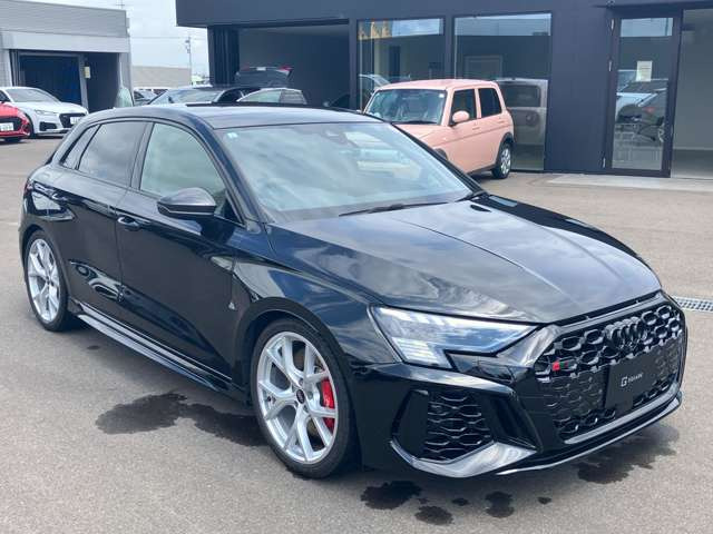 RS3スポーツバック2.5 4WD