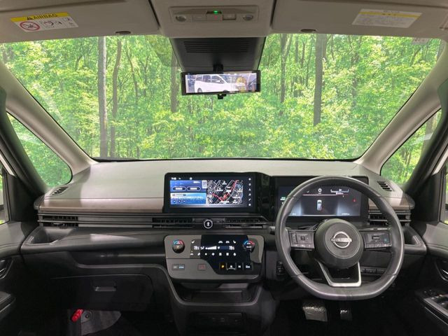 セレナ1.4 e-POWER ハイウェイスターV