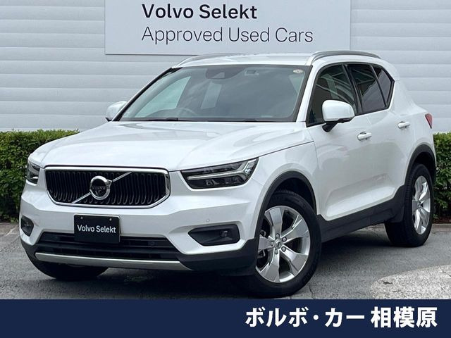 XC40B4 モメンタム