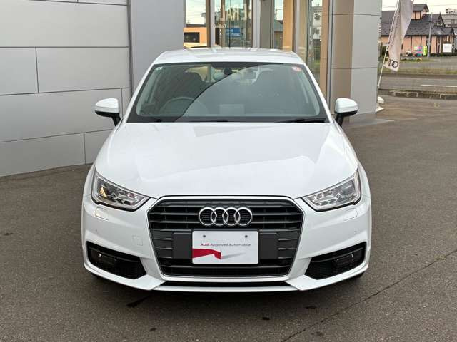 A1スポーツバック1.0 TFSI スポーツ