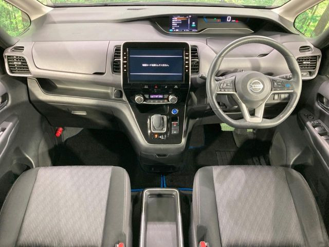 セレナ1.2 e-POWER ハイウェイスターV