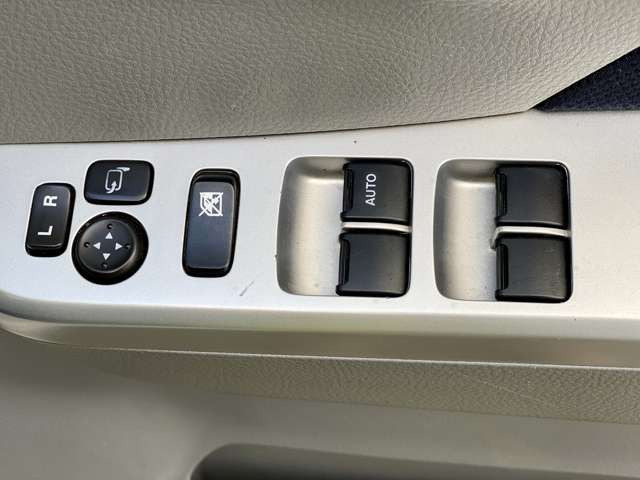 ���ł��Y��ȏ�Ԃ����q�l�Ɍ��Ē�����悤�S�ԃN���[�j���O���s���Ă���܂�!