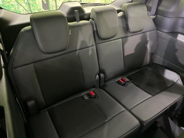3��ڃV�[�g�͂�������ԗǍD����l�ł��������ƍ����Ē����܂��̂ŁA��l���ł̂��o���������N���N�ł��􂲉Ƒ��ŁA�C�̒m�ꂽ���ԂŁA�h���C�u�ɍs���̂��y���݂ł��ˁ�