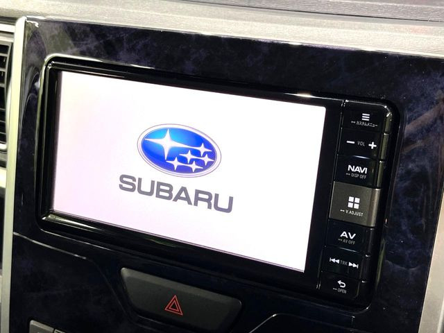 �y�����i�r�z�l�C�̏����i�r�𑕔����Ă���܂��B�i�r�̎g���₷���͂������A�I�[�f�B�I�@�\���[��!�L�����v�◷�s�͂������A�ʋ΂┃�����ȂǕ��i�̃h���C�u���y�����Ȃ�͂���