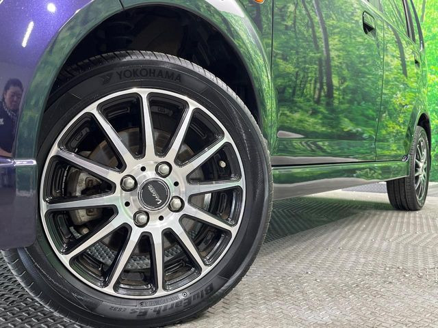 �y14�C���`�A���~�z�C�[���z�O�ςɃ}�b�`�����A���~�z�C�[���𑕒����Ă���܂��B�e��A���~�z�C�[����A�X�^�b�h���X�^�C�����戵�����Ă���܂��B���񂲑��k����������