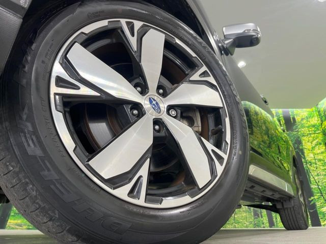 �y����18�C���`�A���~�z�C�[���z�O�ςɃ}�b�`���������A���~�z�C�[���𑕒����Ă���܂��B�e��ЊO�A���~�z�C�[����A�X�^�b�h���X�^�C�����戵�����Ă���܂��B���񂲑��k����������