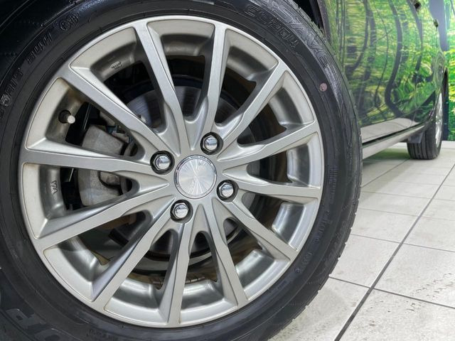 �y15�C���`�A���~�z�C�[���z�O�ςɃ}�b�`�����A���~�z�C�[���𑕒����Ă���܂��B�e��A���~�z�C�[����A�X�^�b�h���X�^�C�����戵�����Ă���܂��B���񂲑��k����������