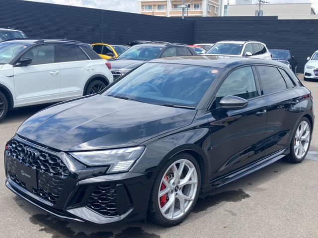 RS3スポーツバック2.5 4WD