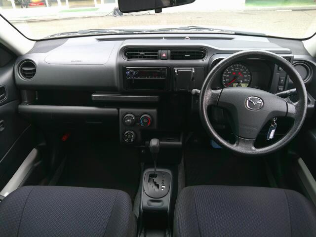 ���O���̐��|�E�K���X�n�{�f�B�R�[�e�B���O��CAR�N���[�j���O���Ǝ҂��{�H�������܂��̂ő�ϐ����B�I���b�N�X�����Ԃł݂͂Ȃ��܂ɉ��K�ȃh���C�u�����񑩁B