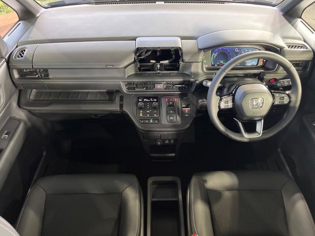 ステップワゴン2.0 e:HEV スパーダ