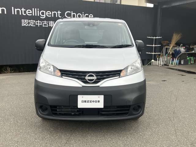 NV200バネットバン1.6 DX