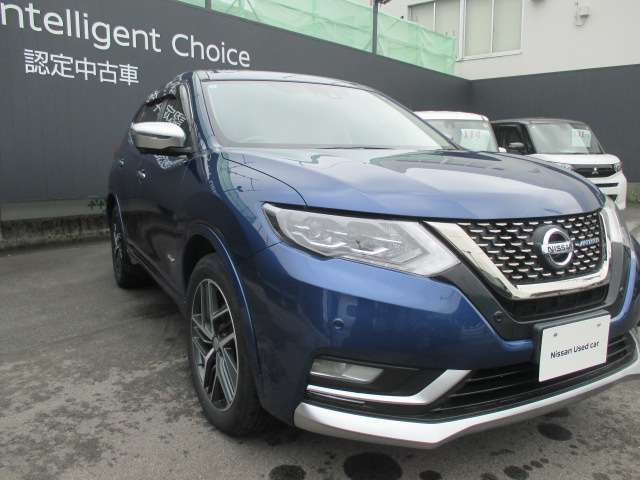 エクストレイル2.0 AUTECH ハイブリッド 4WD