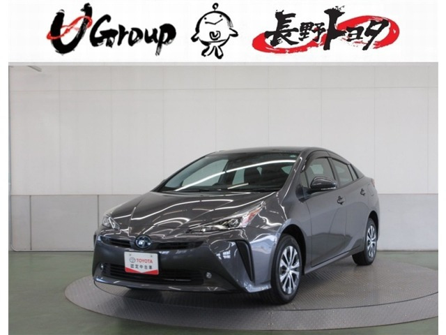 プリウス1.8 A E-Four 4WD