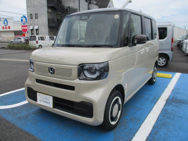 N-BOXファッションスタイル 2トーン 4WD