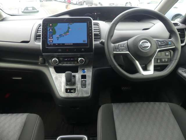 セレナ1.2 e-POWER ハイウェイスターV