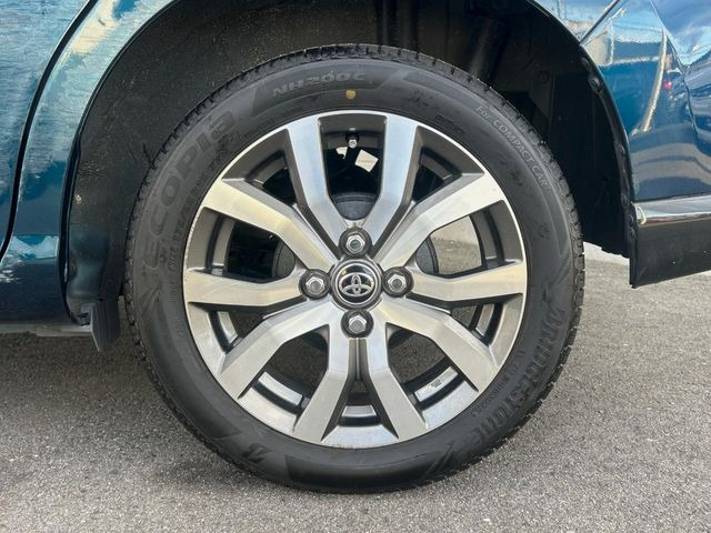�y����15�C���`�A���~�z�C�[���z�O�ςɃ}�b�`���������A���~�z�C�[���𑕒����Ă���܂��B�e��ЊO�A���~�z�C�[����A�X�^�b�h���X�^�C�����戵�����Ă���܂��B���񂲑��k����������