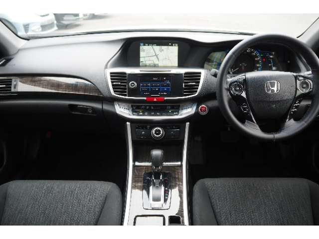 アコードハイブリッド2.0 LX