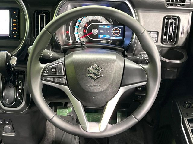 【ステアリングスイッチ】運転中、前方から目線をそらすことなく、オーディオ等の操作が可能な便利機能!安心&快適なドライブを演出してくれます♪