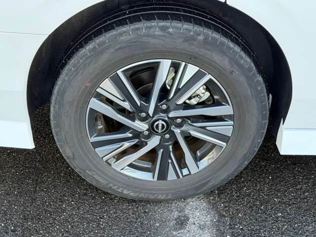 当店車両をご覧頂き、誠にありがとうございます!お気軽に0120-84-3310までお問い合わせ下さい☆
