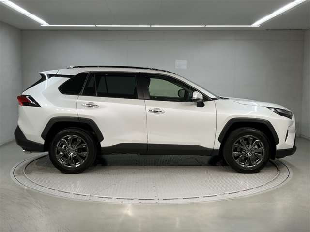 RAV42.5 ハイブリッド G E-Four 4WD