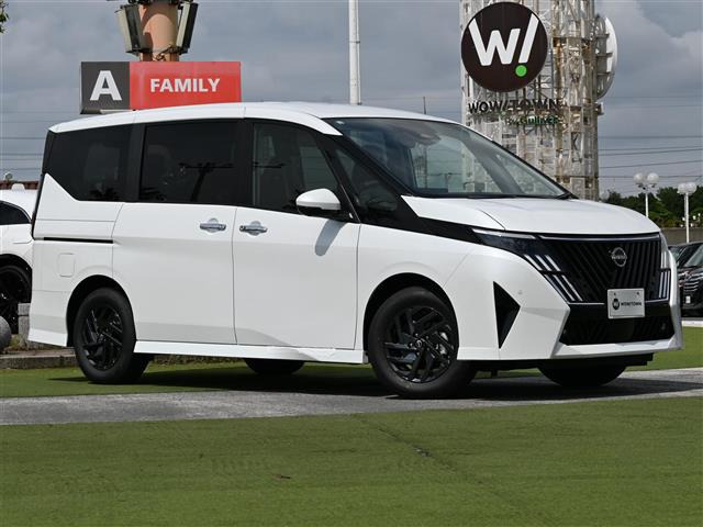 セレナ1.4 e-POWER ハイウェイスターV