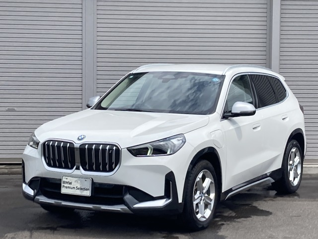 iX1xドライブ30 xライン 4WD