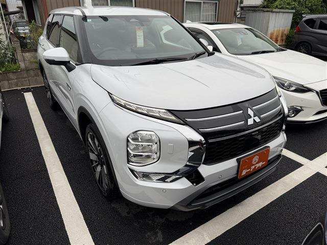 アウトランダーPHEV 2.4 P エグゼクティブ パッケージ 4WD