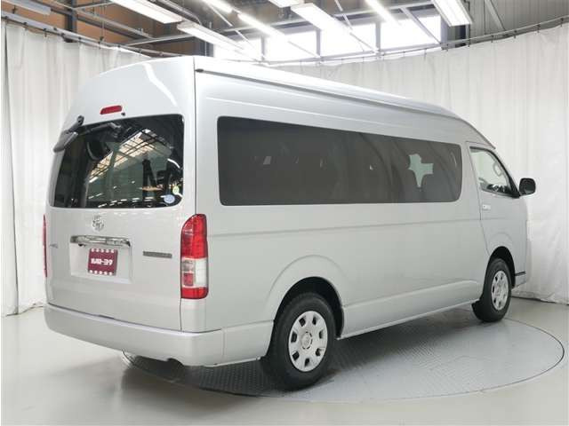 ハイエース2.7 グランドキャビン 4WD