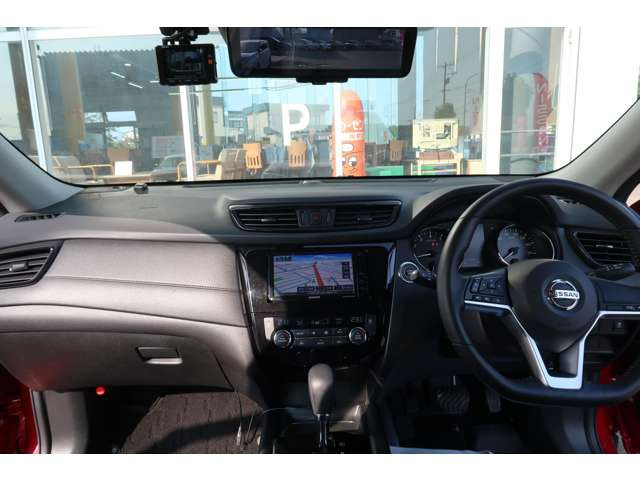 エクストレイル2.0 20X 4WD 3列車