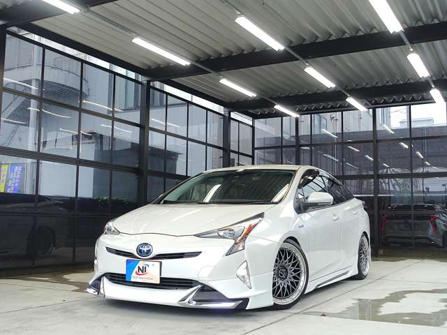 プリウス1.8 S