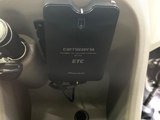 【ETC】高速道路の料金所をストレスなく通過!話題のスポットやサービスエリアに多い「スマートIC」利用時は必須のアイテムです。当店でセットアップを実施、ご納車当日からすぐにご利用いただけます!