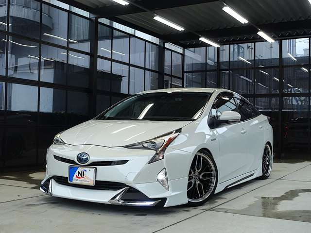 プリウス1.8 S セーフティ プラス